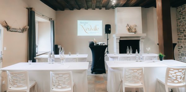 What are the best practices for managing a UK business team?